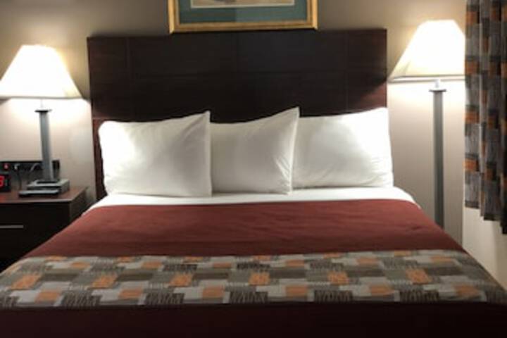 Room 16 of 114