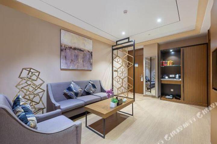 Haoyi Hotel