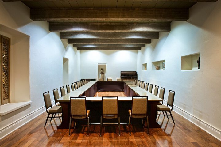 Meeting facility