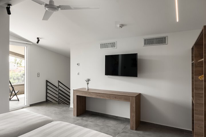 Room 60 of 266