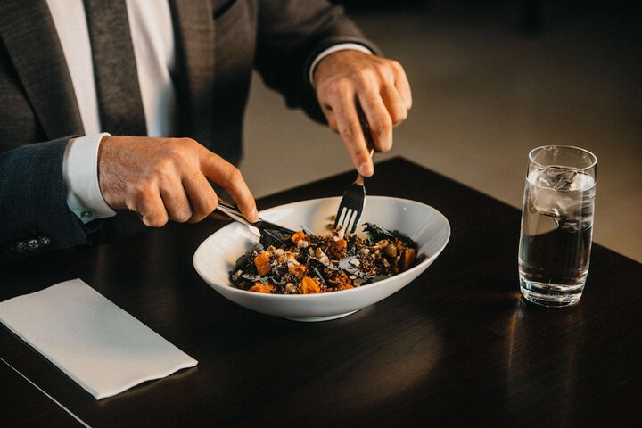 Dining 37 of 63
