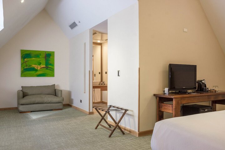 Room 30 of 140