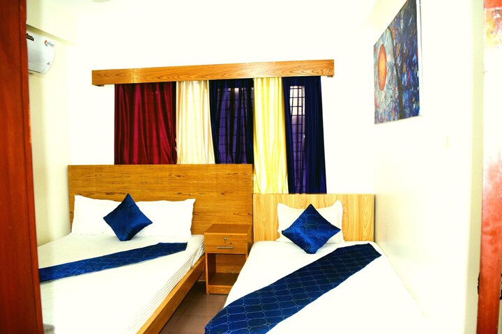 Room 16 of 22