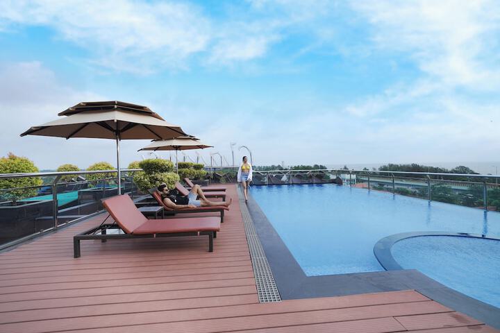 Pool 42 of 62