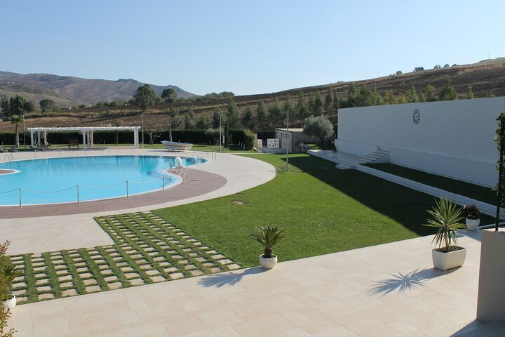 Hotel Pool