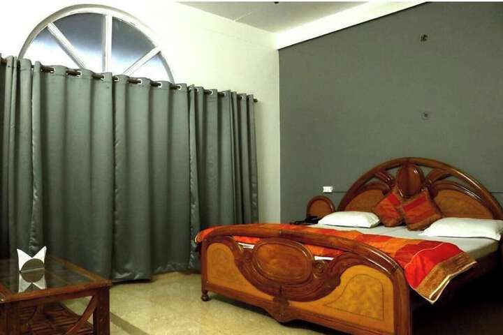 Room 3 of 14