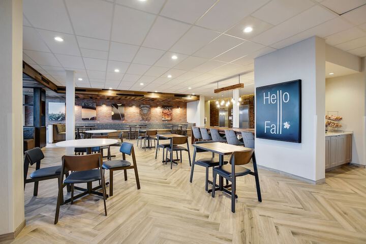 Breakfast area