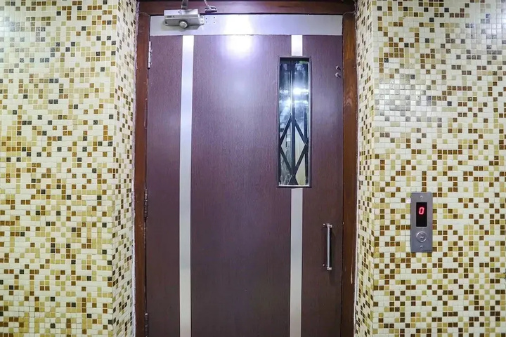 Room 8 of 8