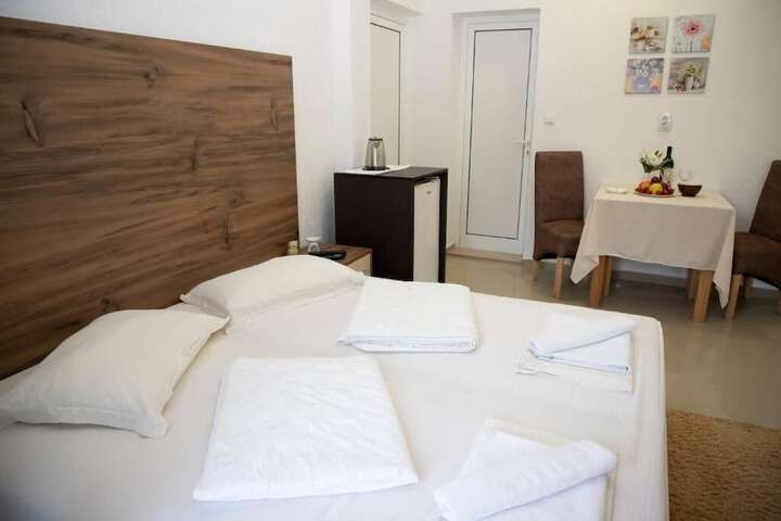 Room 19 of 65