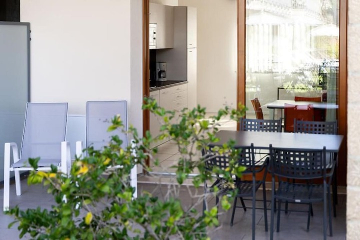 Terrace/Patio 21 of 36