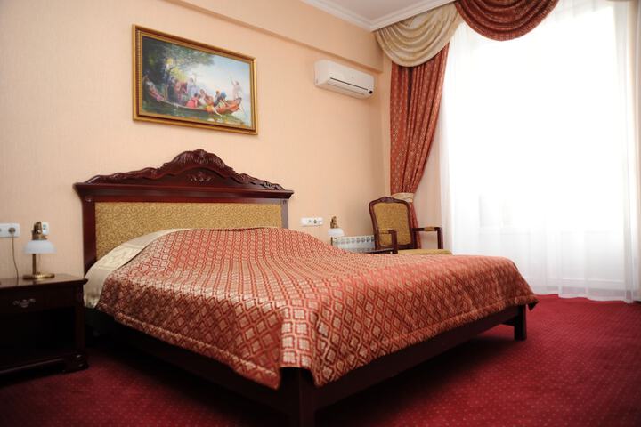 Room 6 of 69