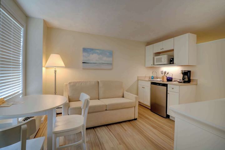 Room 25 of 138