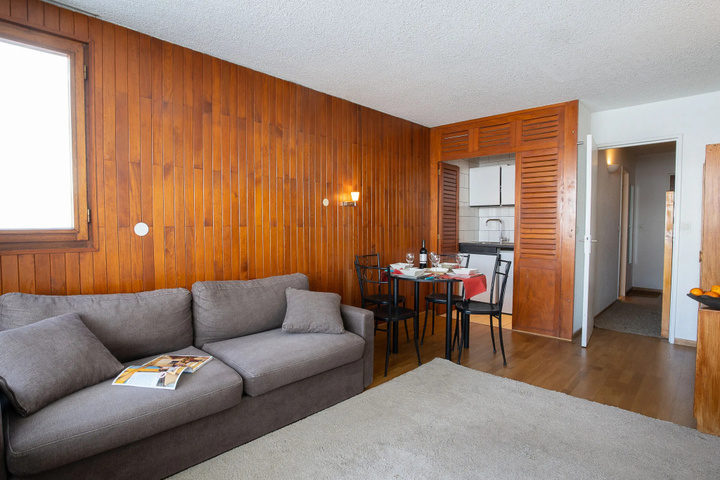 Room 2 of 19