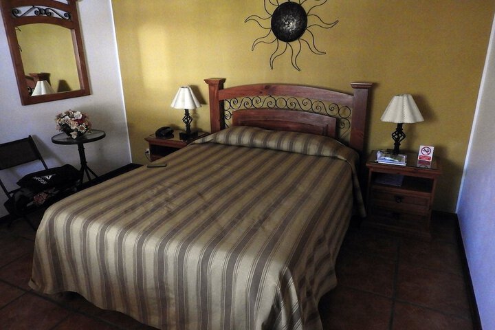 Room 11 of 30
