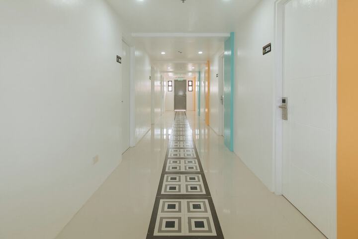 Ballroom/Hall 41 of 45