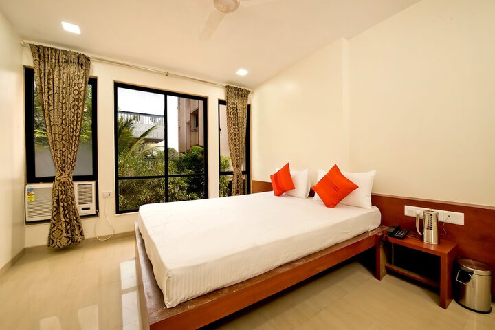 Room 5 of 30