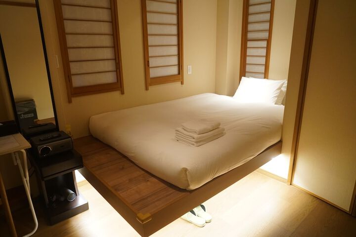 Room 54 of 149