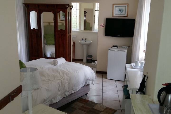 Room 14 of 53