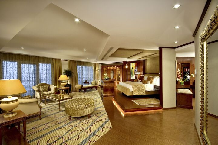 Room 47 of 132