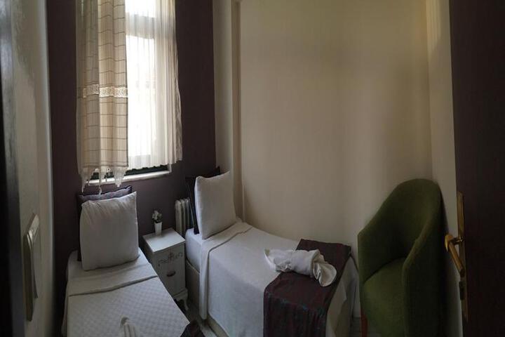 ESRA SULTAN PETROL HOTEL