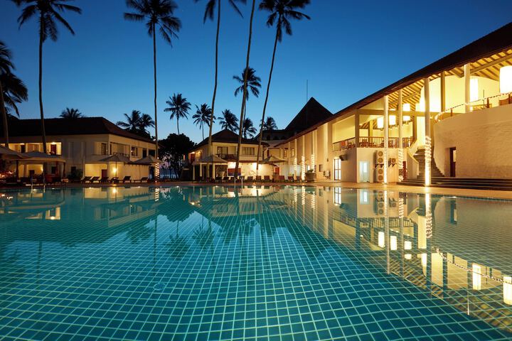 Hotel Pool
