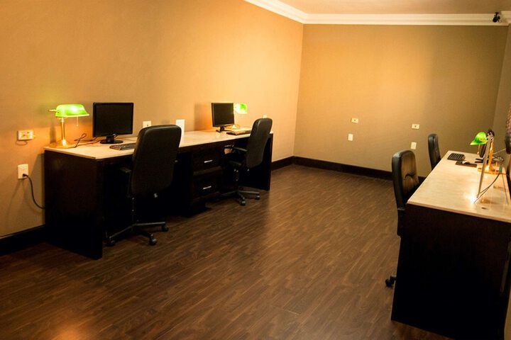 Business Center 107 of 131