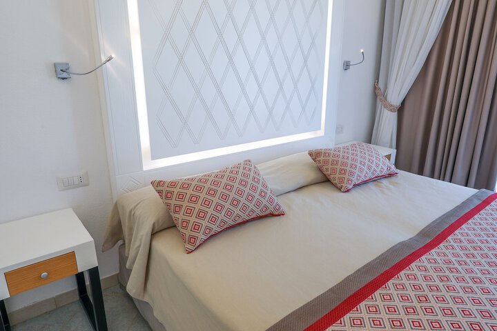 Room 7 of 41