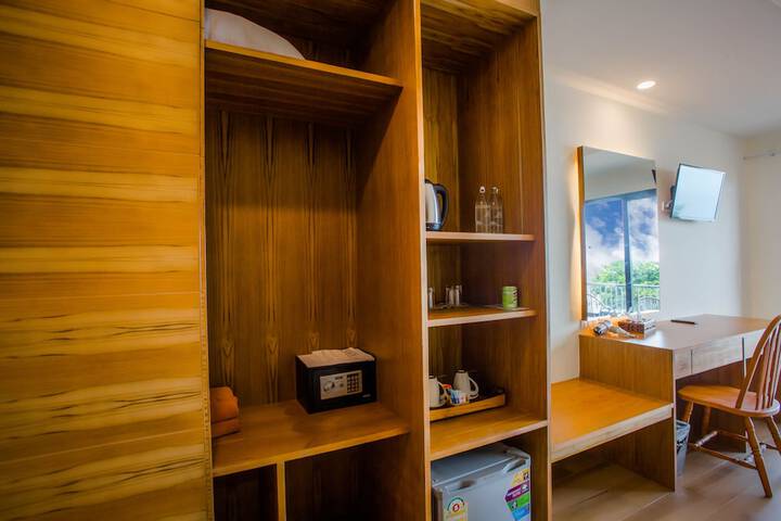 Room 10 of 62