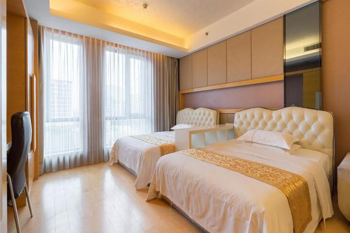 Room 58 of 119