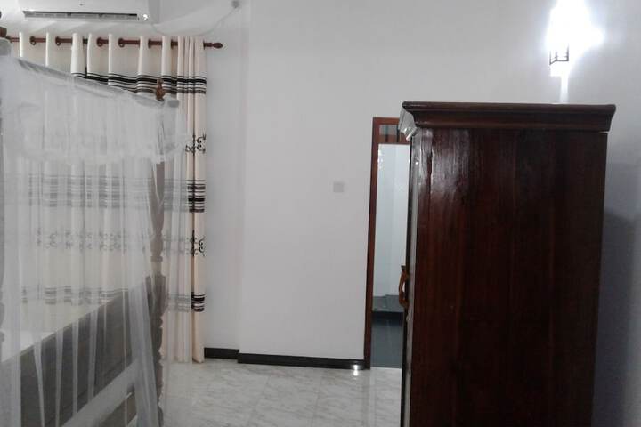 Room 13 of 123