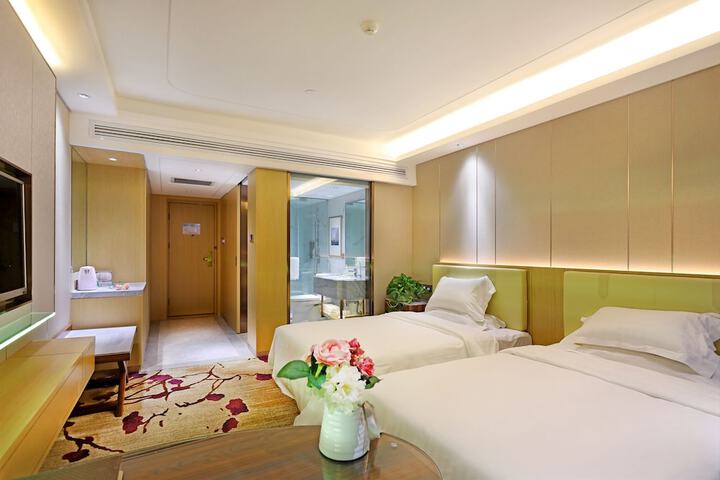 Room 14 of 44