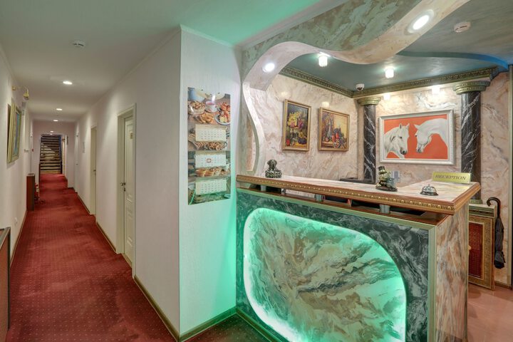 Hotel 3 of 94