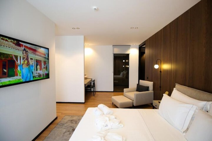 Room 35 of 108