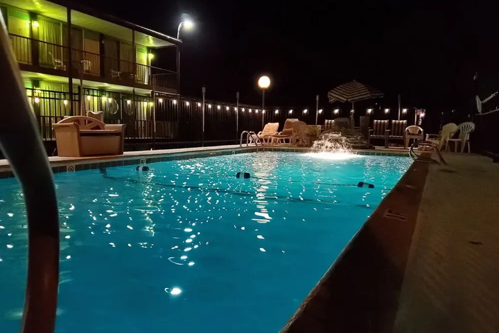Pool 11 of 11