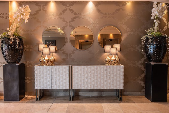 Lobby Photos