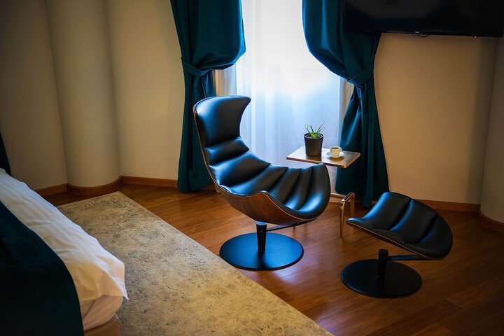 Room 53 of 108