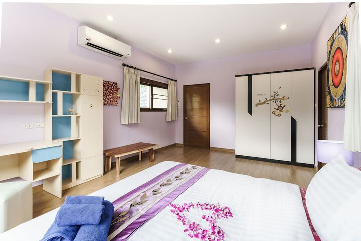 Room 2 of 54