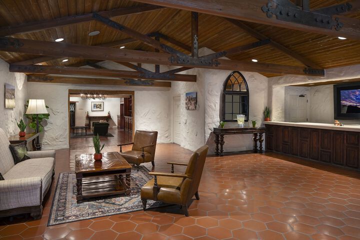 Hotel Interior 4 of 75