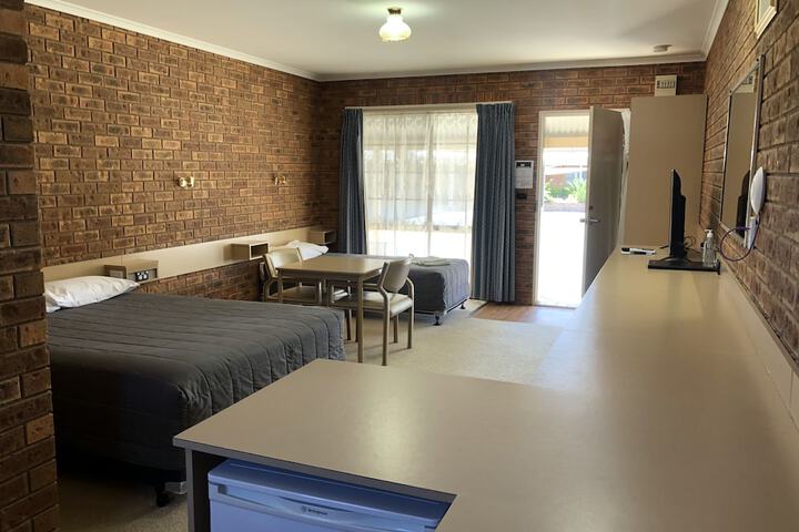 Room 19 of 62
