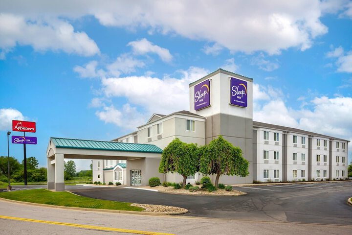 Hotel 62 of 63