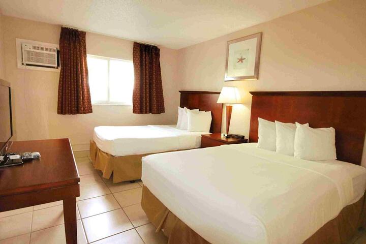 2 Double Beds (19 of 19)