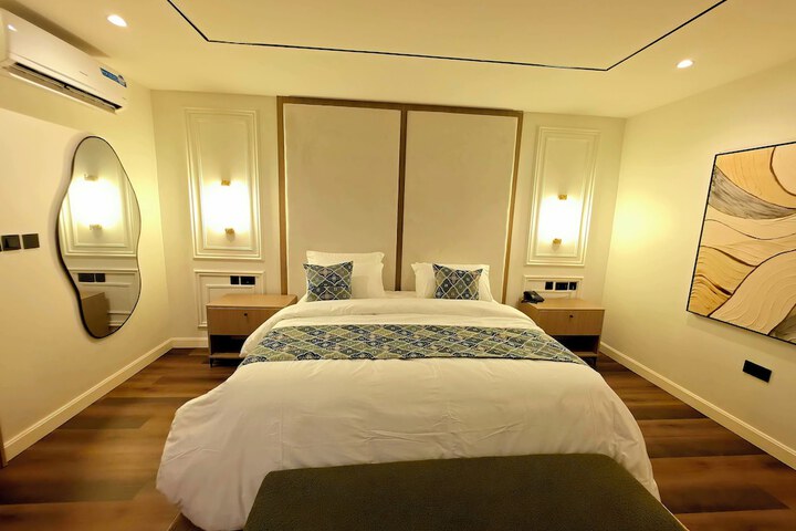 Room 36 of 72
