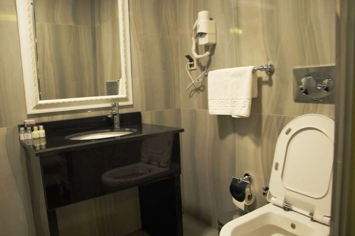 Room 18 of 41