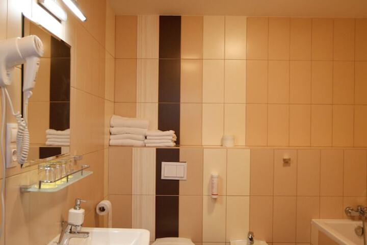 Room 20 of 40