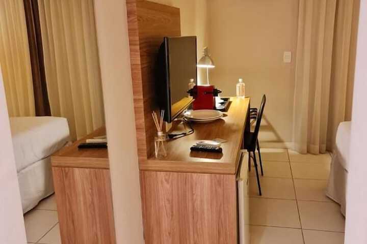 Room 9 of 38