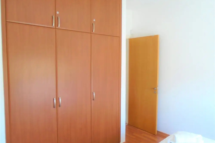 Room 4 of 22