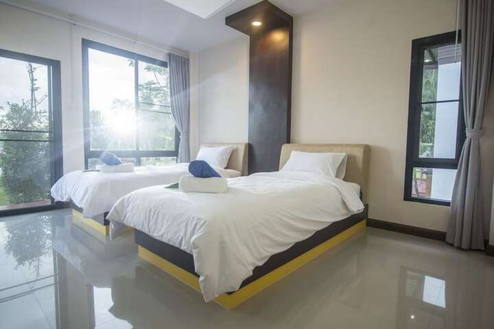 Room 3 of 17