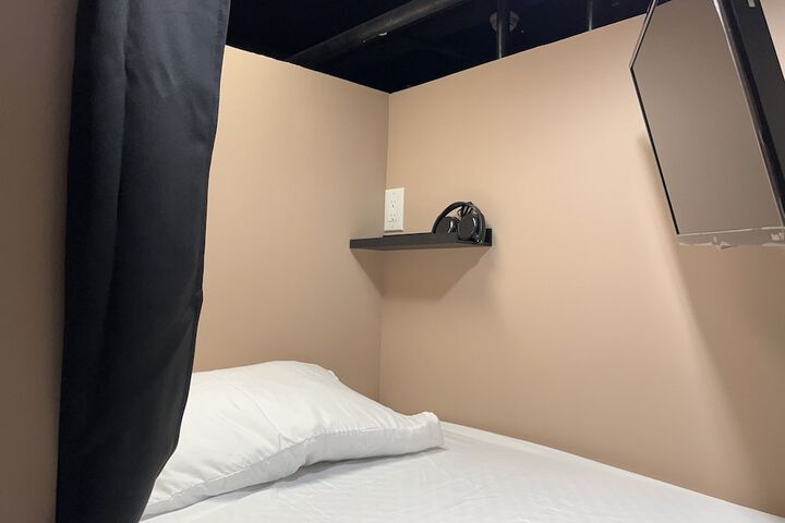 Room 13 of 43