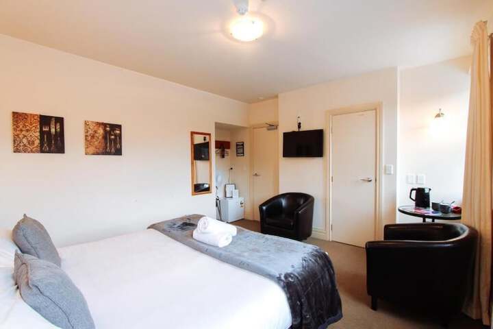 Room 5 of 31