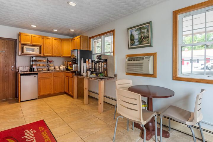 Breakfast area